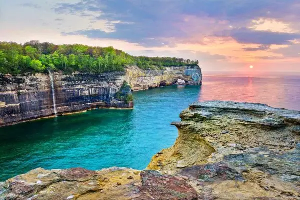Where to kayak camp near me